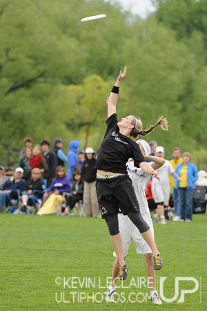 Saturday 5pm Crossover Round -- 2011 USAU College Championships