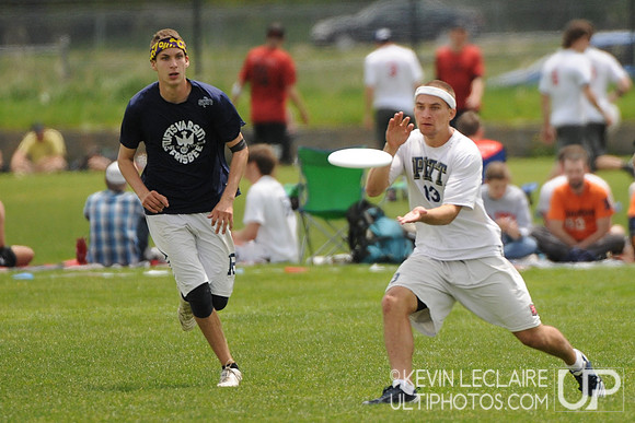 Saturday 12:30pm round -- 2011 USAU College Championships