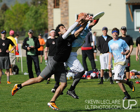 Friday 8:30am round -- 2011 USAU College Championships