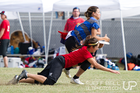 USAU_Nationals_2013_Sunday_20131020_113035_JBP11981