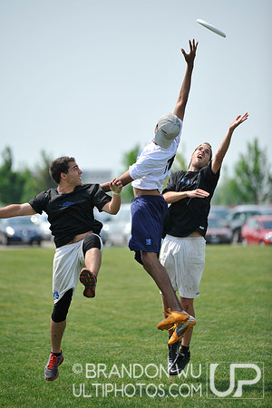 Sunday Open Bracket Play - 2012 USAU D-III College Championships