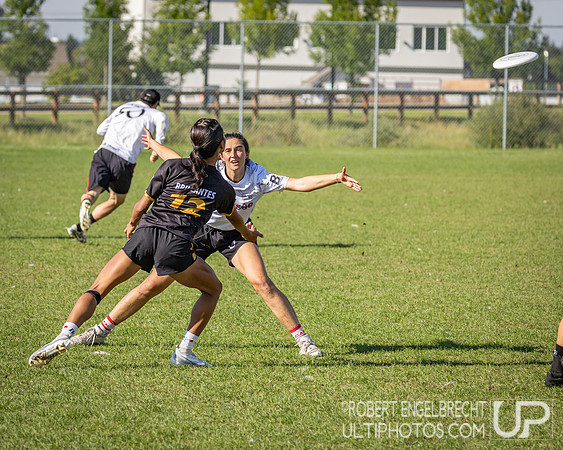 Edmonton, AB: Canadian Ultimate Seniors Championships 2025. Saturday, Aug. 16