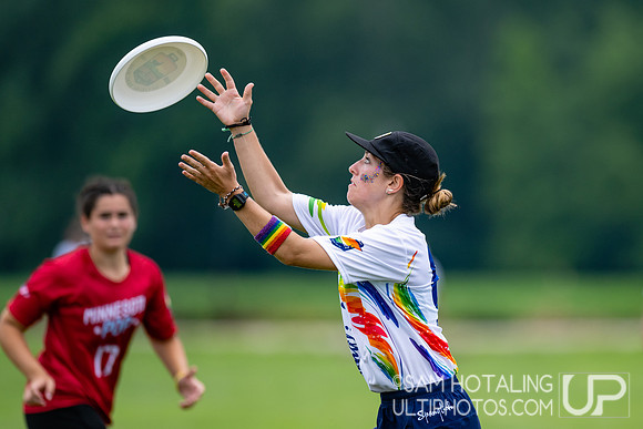 Pop Ultimate vs Spanglish in pool play at World Ultimate Club Championships