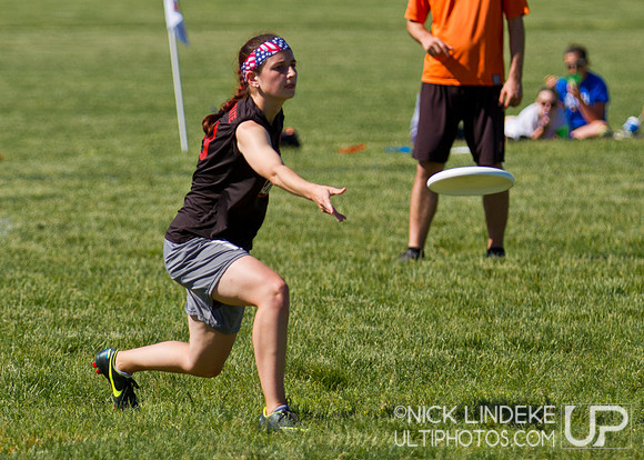 2014 USAU D-I College Champs Friday Action