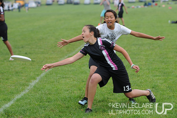 Girls 10:30am Sunday Round (Qtrs) -- 2011 HS Easterns