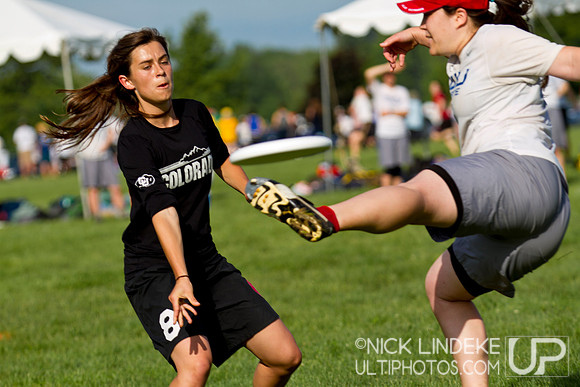 2014 USAU D-I College Champs Sunday Action