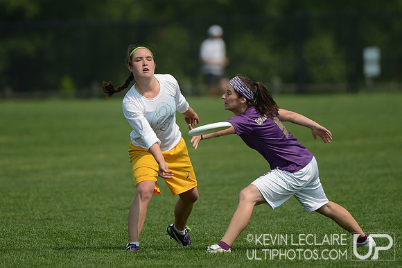 2012 USAU D-I College Championships Saturday Action