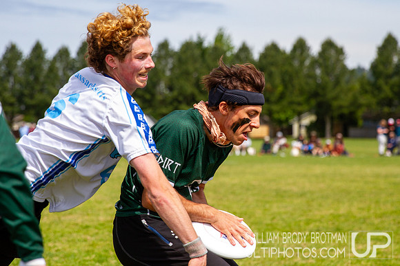 Day 3 of the USA Ultimate D-I College Championships