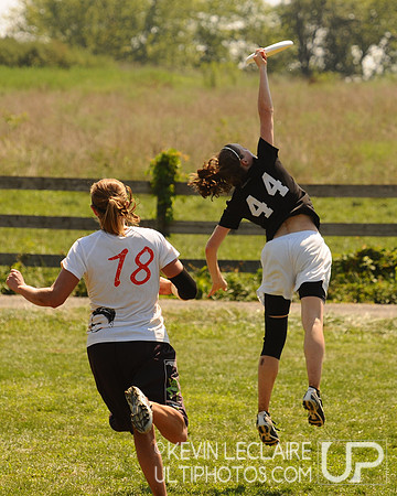 Sunday Elite Mixed Playoffs action -- Chesapeake Open 2010