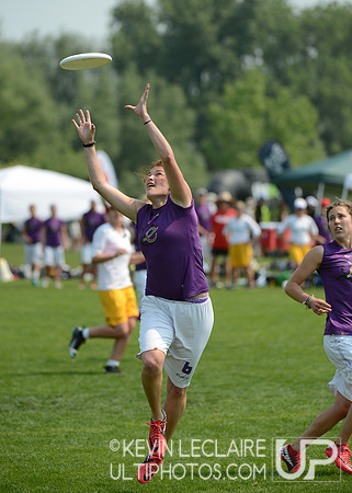 2012 USAU D-I College Championships Saturday Action