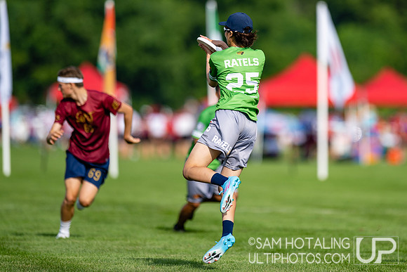 GRUT vs RATELS in pool play at World Ultimate Club Championships