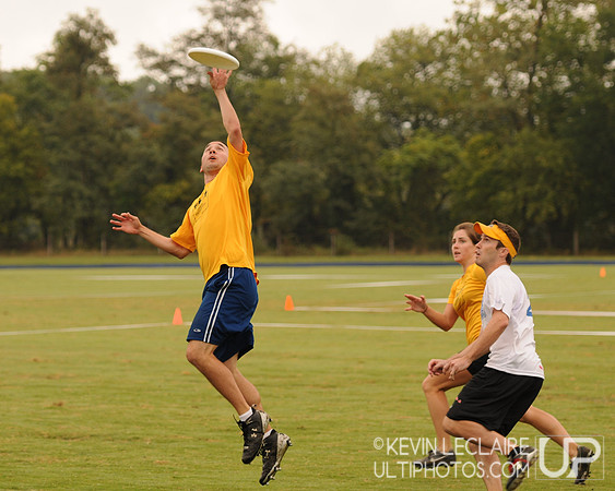Sunday action at 2010 Capital Mixed Sectionals.