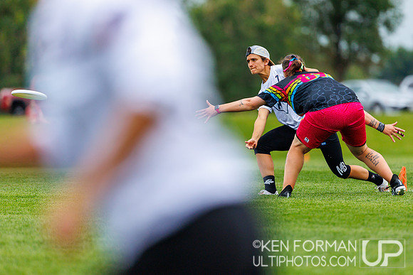 Hot Flash vs. Molly Grey