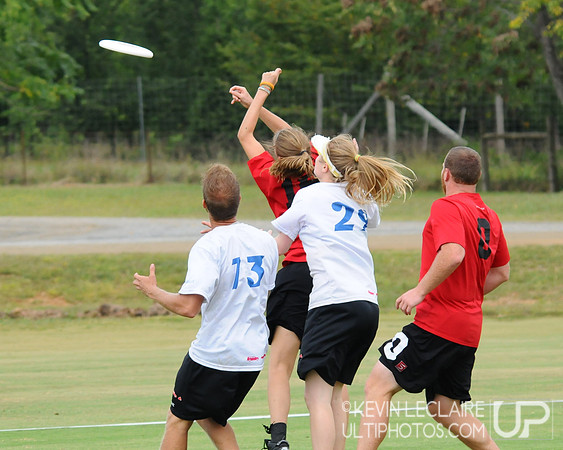 Sunday action at 2010 Capital Mixed Sectionals.
