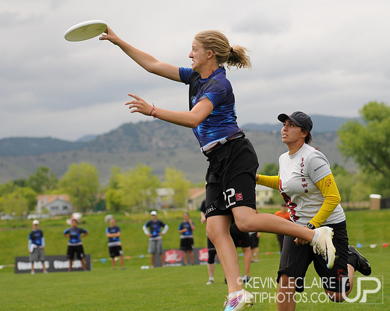 Saturday Photo Highlights Preview -- 2011 USAU College Championships