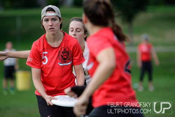 Saturday - Womens Round 1 - 2016 USAU Northeast Regionals