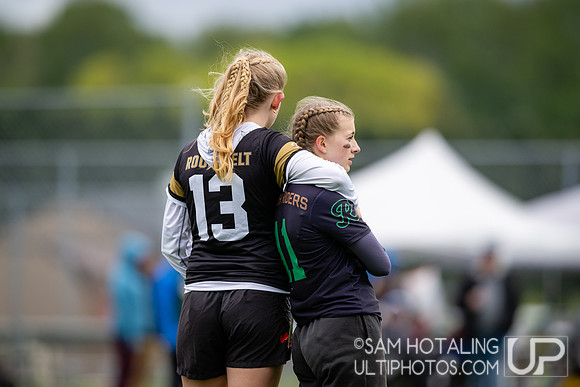 Pool play round IV at DiscNW Spring Reign