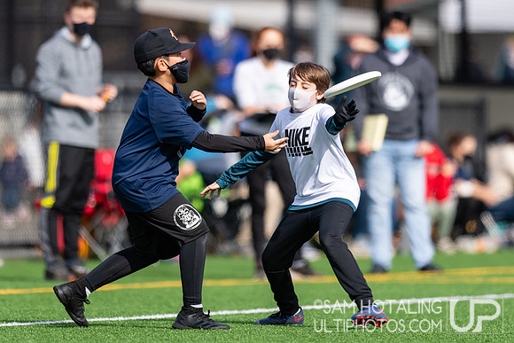 Youth ultimate frisbee at Seven Hills Invite