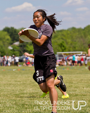 2014 USAU D-I College Champs Saturday Action
