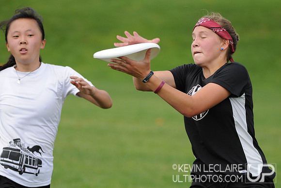 Saturday 10:45am Girls Divison -- 2011 High School Easterns