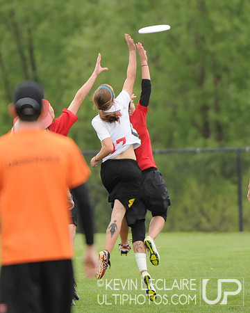 Saturday 5pm Crossover Round -- 2011 USAU College Championships