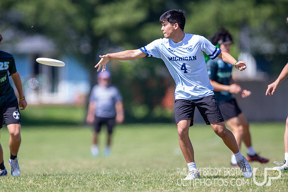 Day 2 of the USA Ultimate D-I College Championships