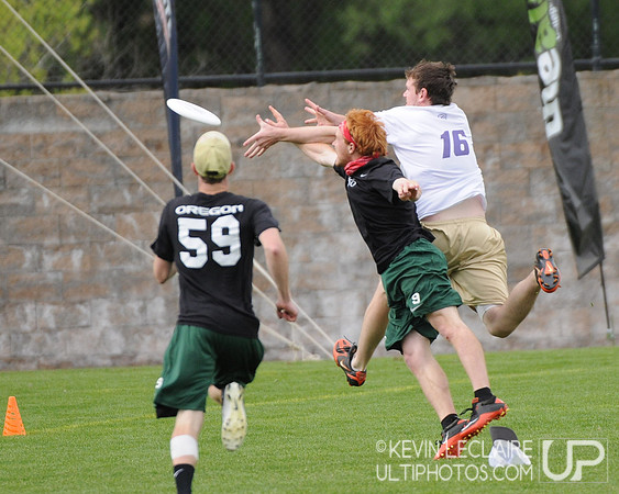 Saturday 5pm Crossover Round -- 2011 USAU College Championships