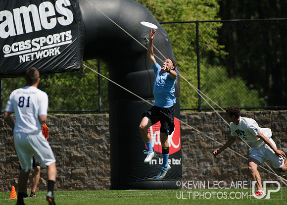 2012 USAU D-I College Championships Sunday Action