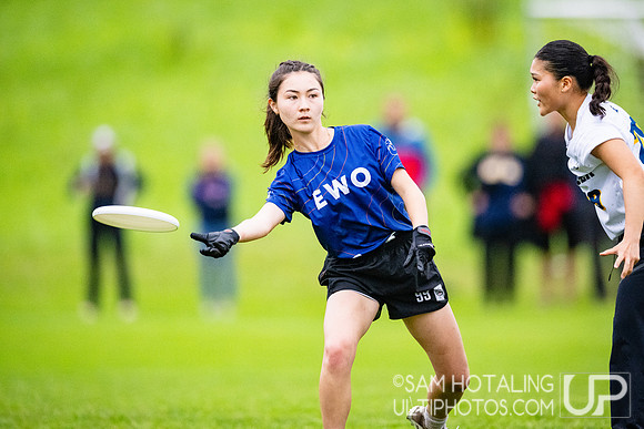 Women’s pool play at USAU DI College Championships