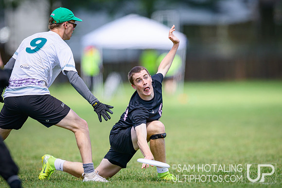 Lewis & Clark Bacchus vs Whitman Sweets in quarterfinals at USAU D-III College Championships