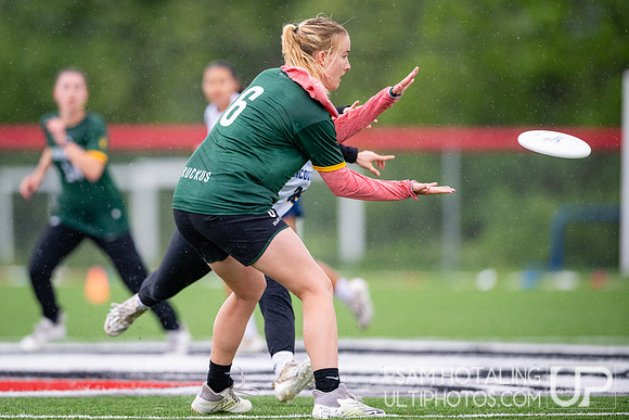 Quarterfinals at USAU DI College Championships