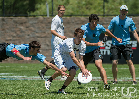 2012 USAU D-I College Championship Game Action