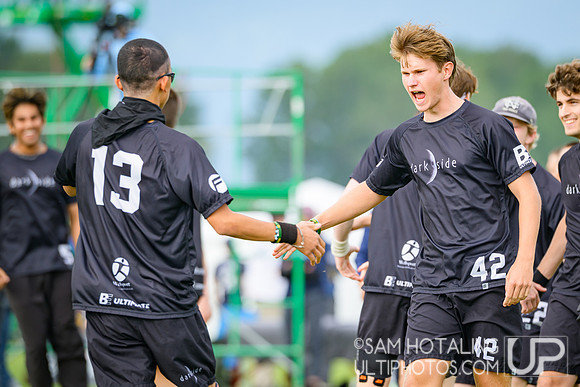 Pool play at USAU D-I College Championships