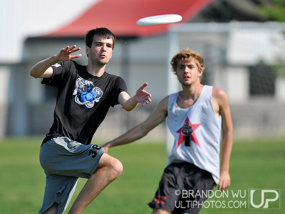 Saturday Open Pool Play & Crossovers - 2012 USAU D-III College Championships
