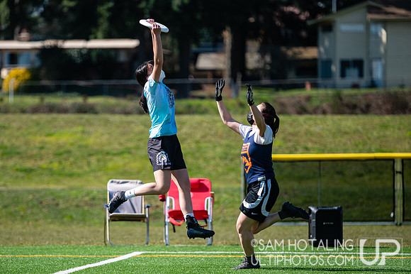 Youth ultimate frisbee at Seven Hills Invite