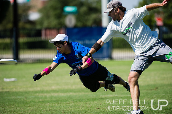 USAU_Nationals_2013_Thursday_20131017_135043_JBP1609