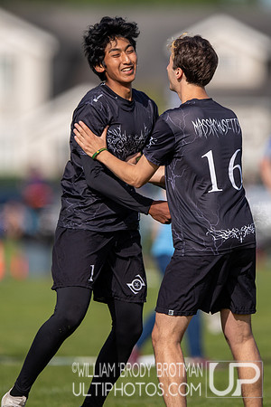 Day 2 of the USA Ultimate D-I College Championships