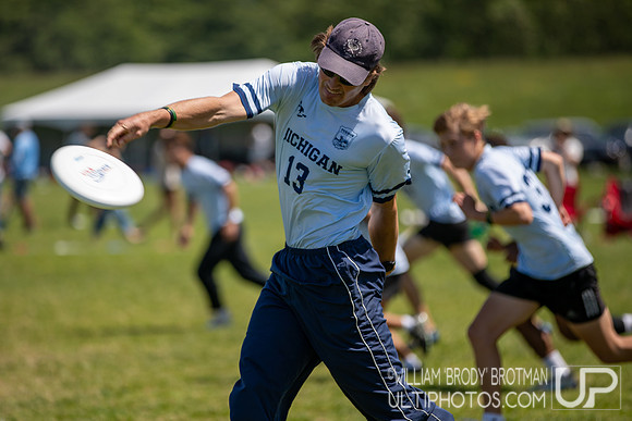 Day 2 of the USA Ultimate D-I College Championships