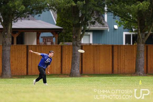 Sunday full coverage from USAU D-IIII College Championships: Round 2
