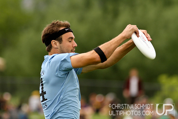 2012 USAU D-I College Championships Sunday Semis Action