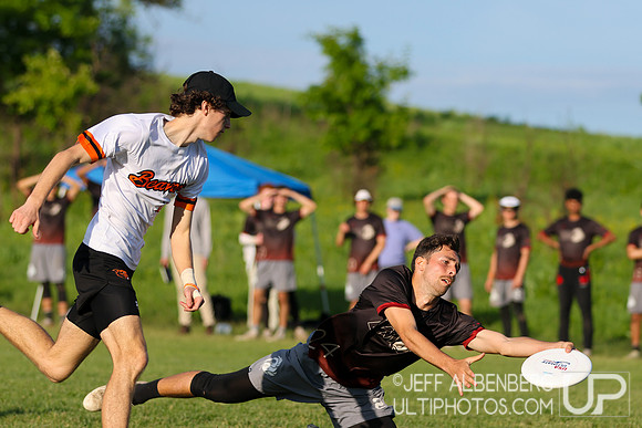 Pool play at USAU D1 College Championships