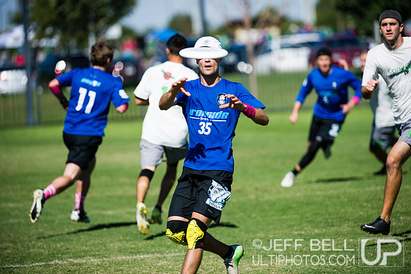 USAU_Nationals_2013_Thursday_20131017_142442_JBP1744