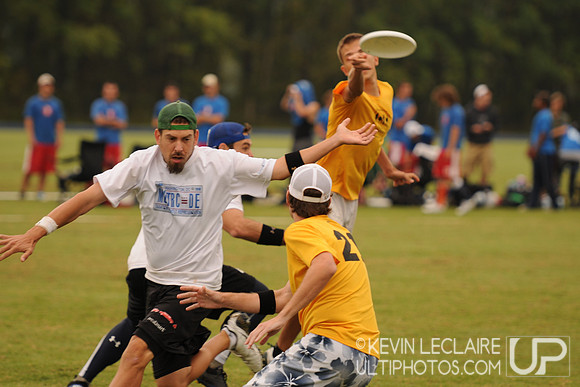 Sunday action at 2010 Capital Mixed Sectionals.
