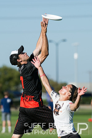 USAU_Nationals_2013_Thursday_20131017_165652_JBP2428