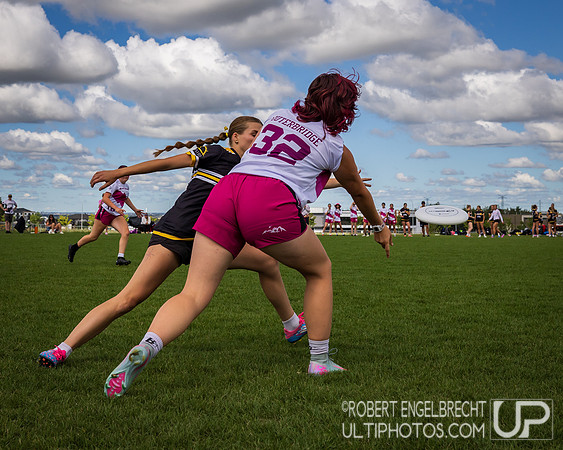Edmonton, AB: Canadian Ultimate Juniors Championships 2025. Mond