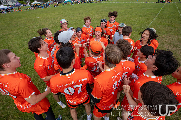 Day 1 of the USA Ultimate D-I College Championships