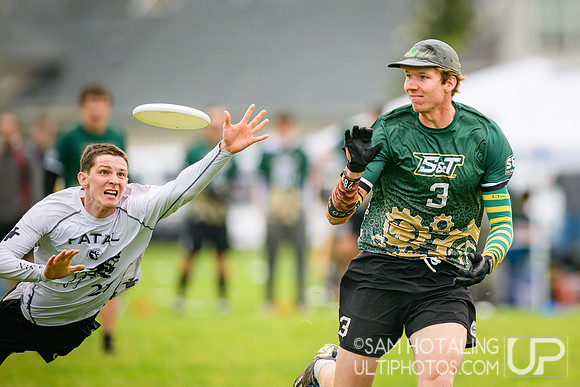 Round II pool play at USAU D-III College Championships