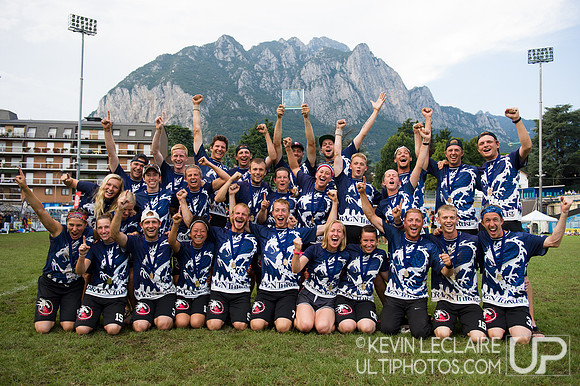 Drag'n Thrust Team Photo (Mixed Gold Medalists) - WUCC Saturday