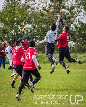 Edmonton, AB: Canadian Ultimate Seniors Championships 2025. Saturday, Aug. 16