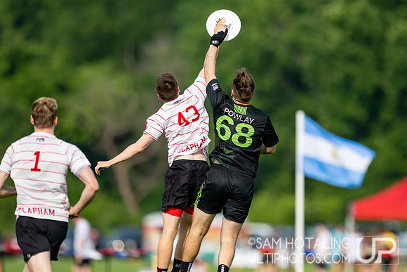 Clapham Ultimate vs Melbourne Ellipsis in pool play at World Ultimate Club Championships